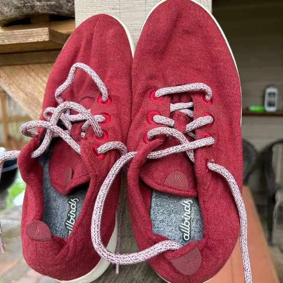 Allbirds Red Wool shoes Sz 8 - Picture 1 of 6